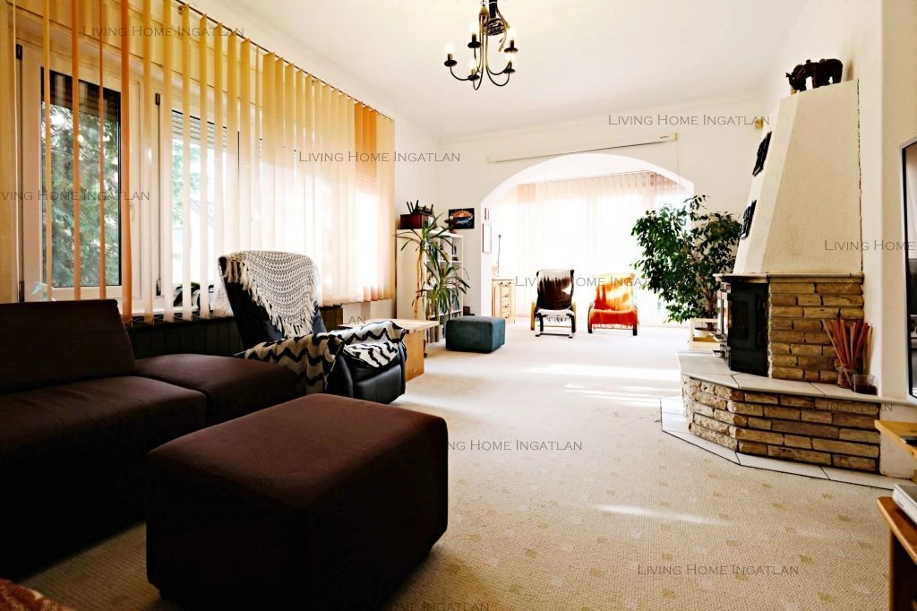 Szentendrén, Izbégen családi ház eladó