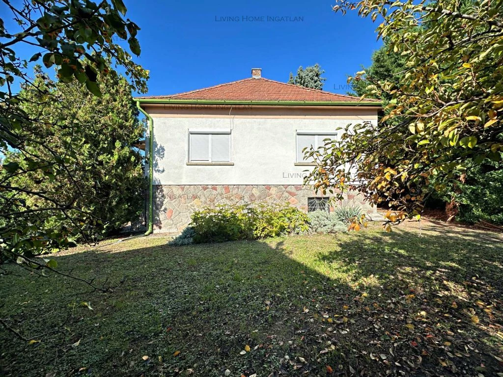 Szentendre kedvelt részén, a belvárosban családi ház eladó