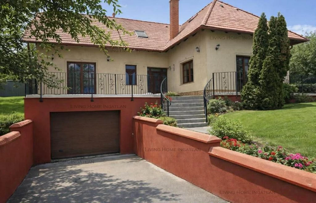 Üröm Rókahegyen azonnal költözhető, felújított családi ház eladó