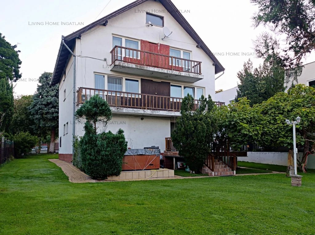 X. Óhegy kedvelt részén családi ház eladó