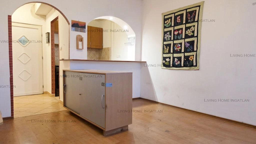 Szentendrén, a Püspökmajor lakótelepen lakás kiadó