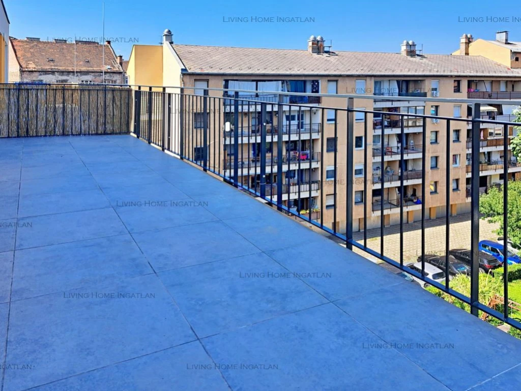 VIII. Teleki tér környéki új építésű Penthouse lakás kiadó