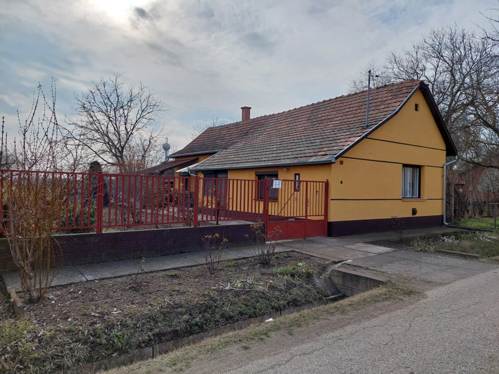 For sale house, Kocsér