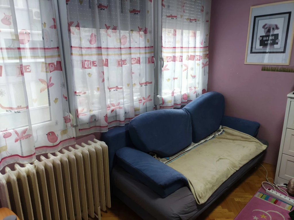 Belvárosi panellakás eladó !