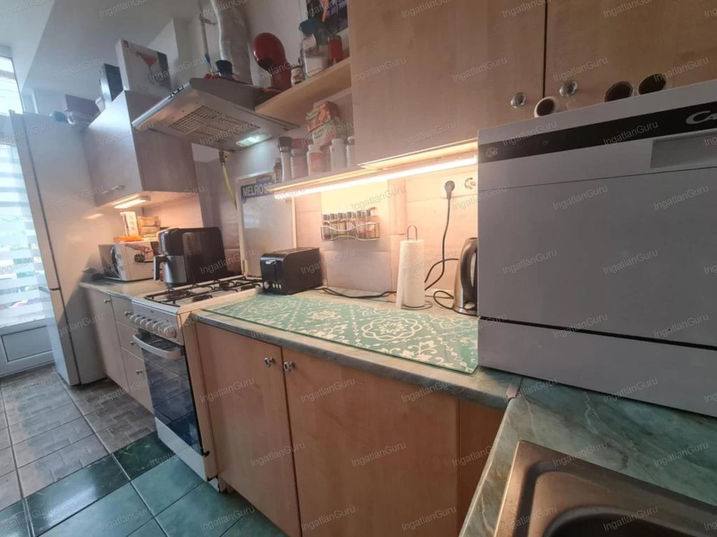 Eladó földszinti lakás Kecskemét, Műkertváros